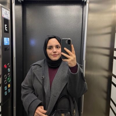 hiloko99's profile picture. 