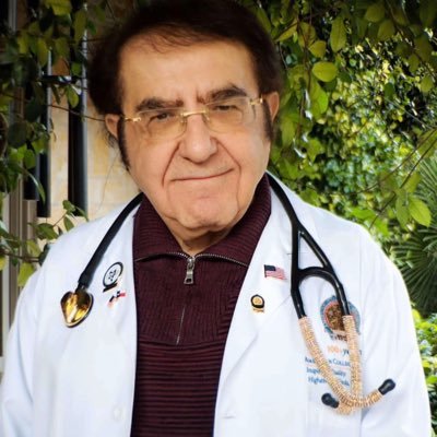 snesdube's profile picture. Building digital experiences & closing (rarely) browser tabs. 💻 AEM | Web Dev | #BlackGirlInTech 🖤 True crime is my love language.