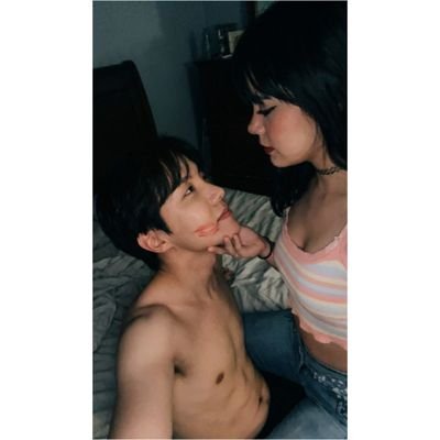 bluuuuebird_'s profile picture. ♡ 집 𝗬𝗼𝘂 know you got that 𝗵𝗼𝗺𝗲 ♡ᵒᵗ⁷
                                                𝙅-𝙃𝙤𝙥𝙚 𝙗𝙞𝙖𝙨𝙚𝙙💜🌞