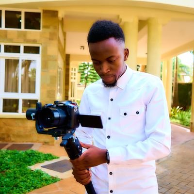 KellyWawir35854's profile picture. Living in the moment and chasing adventures.