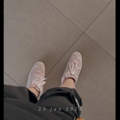 anggra0806's profile picture. 