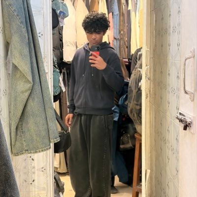 abhishaygg's profile picture. tastemaker at @tastefullyco @localhostIND