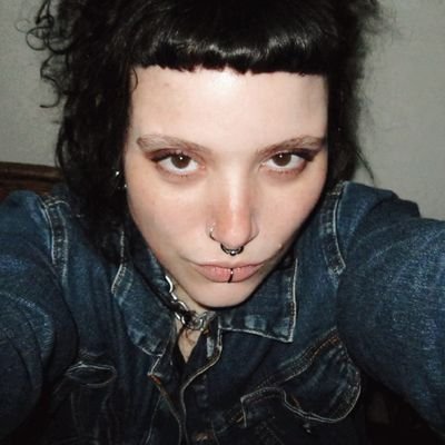carolixoh's profile picture. eu sou uma garota vampiricalista