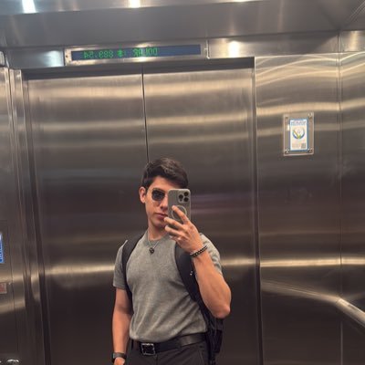 jorge_ordaz00's profile picture. Matemático, fifas, romántico y me gustan los gatitos.