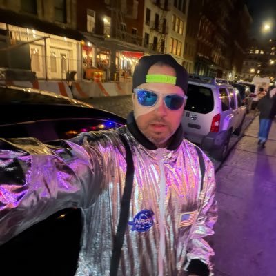 VinchenzBk's profile picture. LGBTQ+WRJ