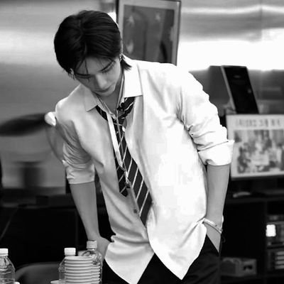 notbioyetx's profile picture. 