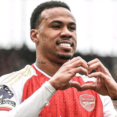 Adv_innocent's profile picture. Law Student| Arsenal till the end | 📚 Future Judge in the making |"Dedicated in justice|Forex trader 📊 Mastering market trends for profits 💸