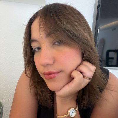 noneimportant_'s profile picture. "Quisiera ser el tiempo y pararme si estoy contento"