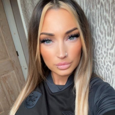 MrsBelindaKelly's profile picture. ❤️Ava Leigh 💙 Riley Jai ⚽️ Huddersfield Town