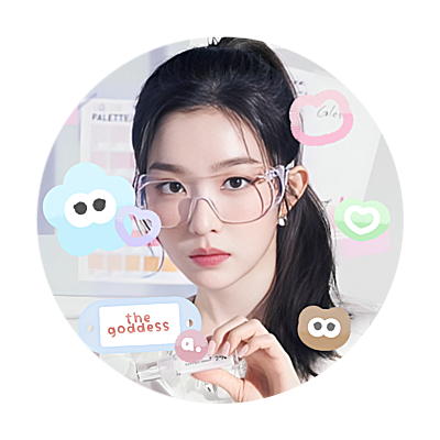 Maegnta's profile picture. 