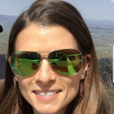 jeeny337365's profile picture. Formal NASCAR driver