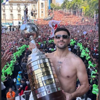 VytorGabryel5's profile picture. Não coloque Limites Em  seus Sonhos Coloque sempre Fé.🙌