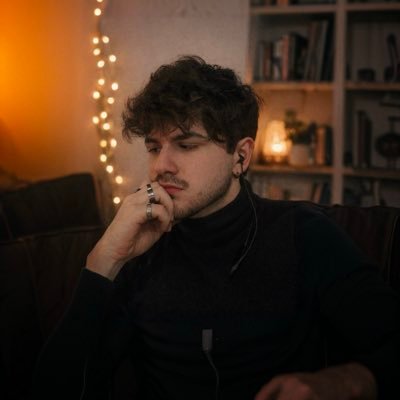 jerfi49175's profile picture. edepli bir beyfendi🏳️‍🌈⚧️ İG:christopher_jerfi_ https://t.co/15a4zKiTqt