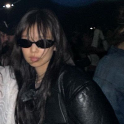 badpositionz's profile picture. “they want a contract with Real Madrid”