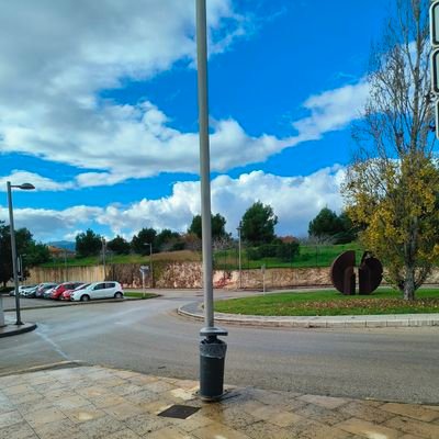 derekhotguy's profile picture. Guy into feet and exhibitionism 👣🍑🍆