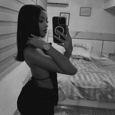 neilyyy1's profile picture. Ig/_ngcc 👸🏻