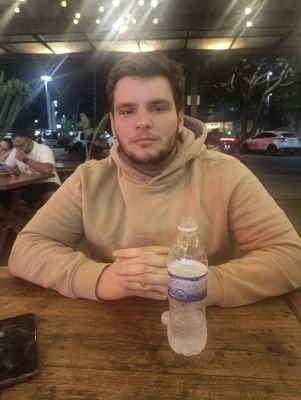 Calouro de Ciência da Computação na UFSCAR de Sorocaba
Gosto de livros, esportes e academia
