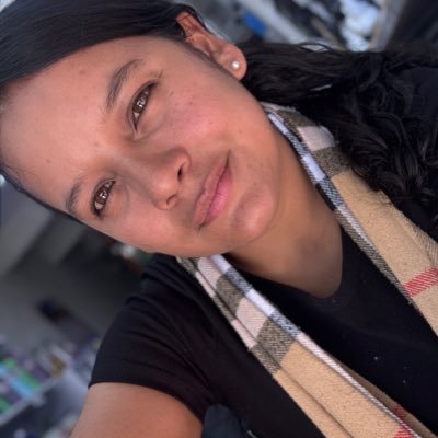 Vivianaluna96's profile picture. fiel creyente del KARMÁ.
💋