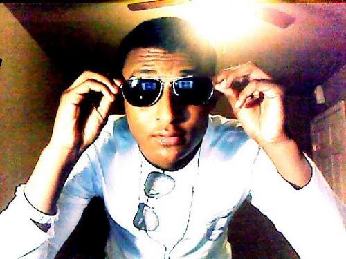 The dude u wanna follow. #Teamfollowback #TeamInkedUp #GNATION