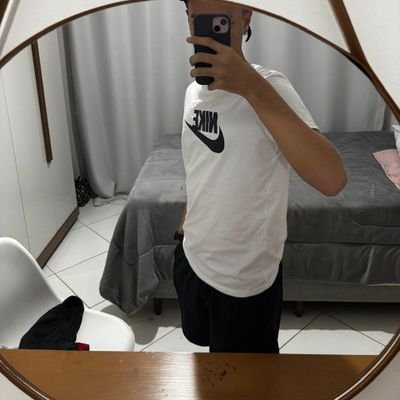 _06davii's profile picture. 