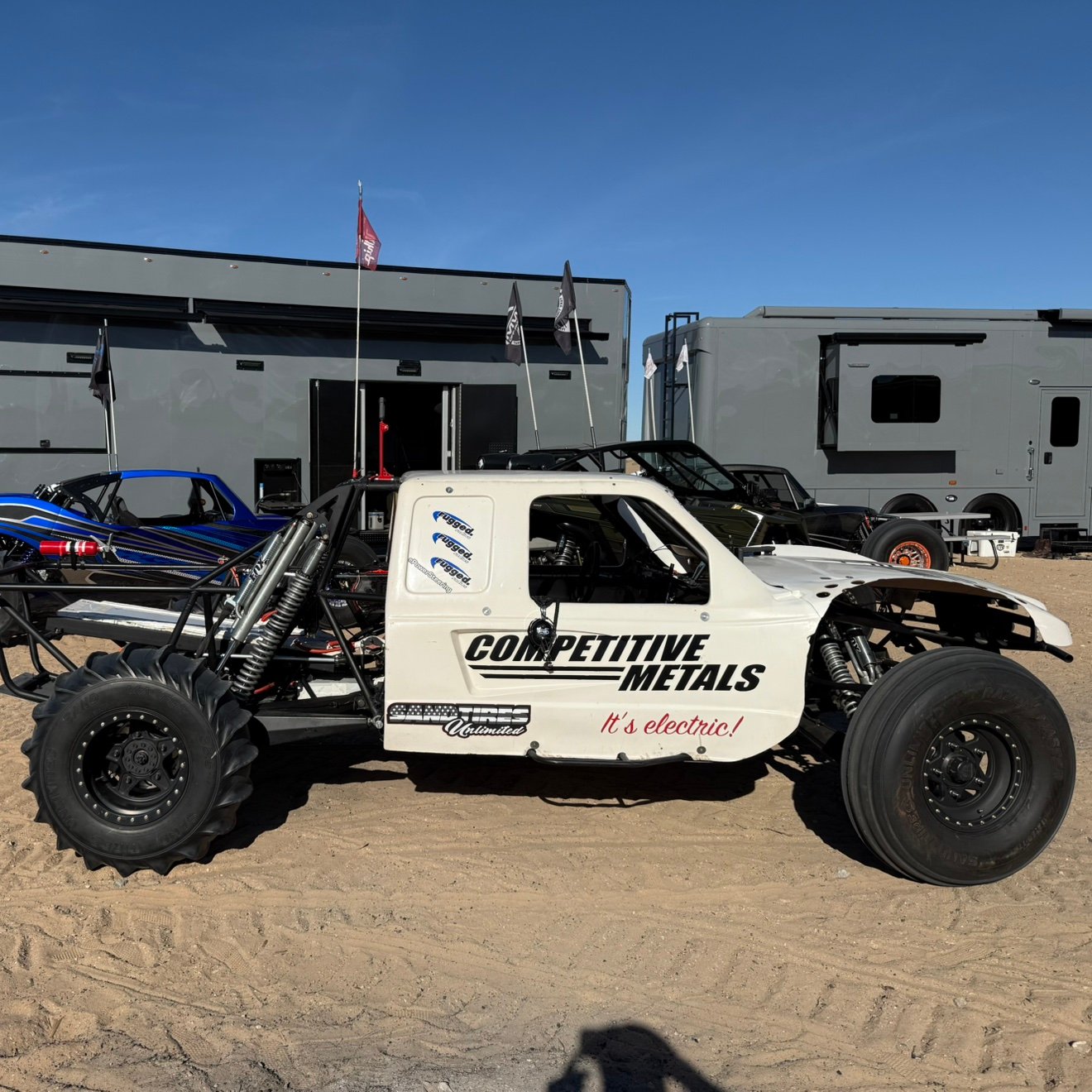 Teslasandtruck's profile picture. 