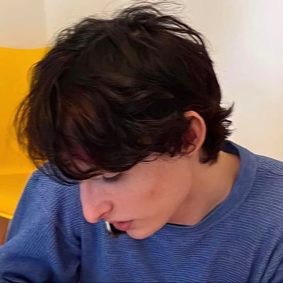 nevedepapel's profile picture. 