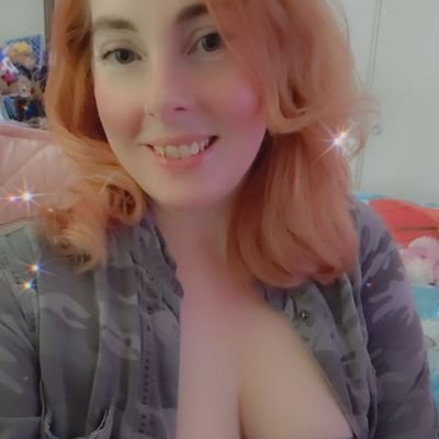 RedRebeccax's profile picture. Chef and Foodie. Capybara enthusiast.  If anything I say offends you, then it was parody. Based in America. Chicago Bears/Ben Johnson fangirl!🐻