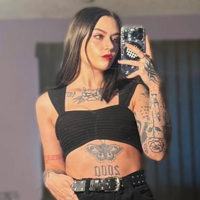 geka9400's profile picture. personality hire 🌙