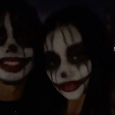 willalwaysobey's profile picture. i love my dada 💋🖤 @vampireblvnts @rapeurboyfriend