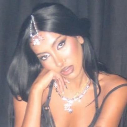 EarthyGlow00's profile picture. 