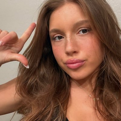 mistrexxmadie's profile picture. I spoiled hot brat | financial dominatrix| i want it i get it |size 5 feet |