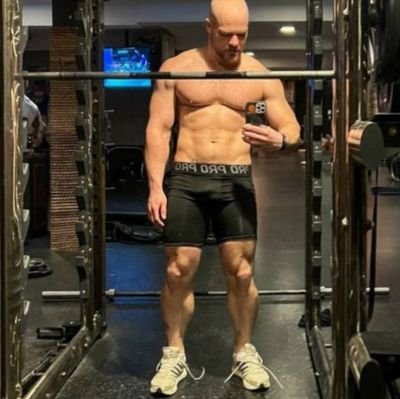 JohnReardo26075's profile picture. Available for hookup,  serious gay guys text me