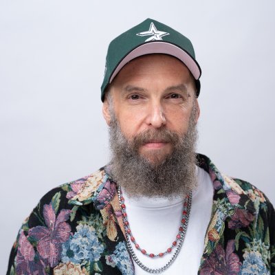 Schwarts's profile picture. VP Technologies, CIO, CDO, Digital, Data, CX, innovation, Music, Food and tattoos