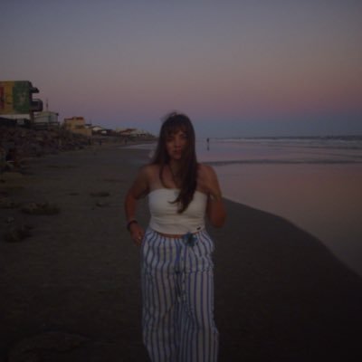 valecabreraaa_'s profile picture. ☮︎ | que lo injusto no me sea indiferente