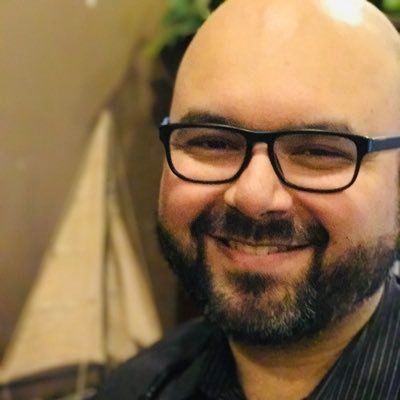 TheRealDoctorT's profile picture. Physician (nephrologist), writer.  My debut book “These Vital Signs” @harpercollins is available now in stores and online.