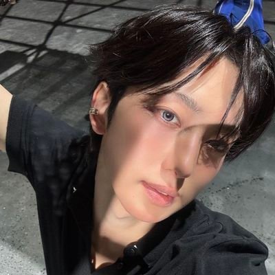 geniussreid's profile picture. |𝗳𝗮𝗻 𝗮𝗰𝗰𝗼𝘂𝗻𝘁 🇧🇷 (𝑒𝑙𝑎/𝑑𝑒𝑙𝑎/-𝑎) 🏳️‍🌈| 𝘦𝘮𝘱𝘢𝘵𝘩𝘺!