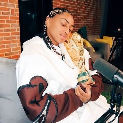 sharkcityzen's profile picture. life's short, rage bait men