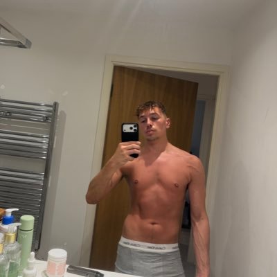 CalvinHunterrr's profile picture. https://t.co/RXRE70eLXh 😈