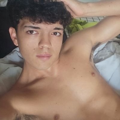 Icyboyjames's profile picture. 19 years boiii not a committed twink creator :3 still pumping with Testosterone😵‍💫 so check me out