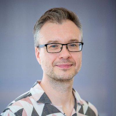 theotherAndi's profile picture. Audience Engagement Lead for @GenomicsEngland | Public #Engagement #Involvement Specialist | @StargardtsC trustee | Opinions are my own.