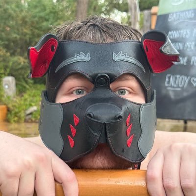 PupGarrett's profile picture. A run of the mill service pup who loves to please and make people happy. 🖤🐶❤️