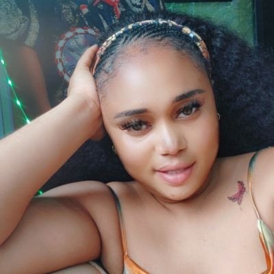 goldzainab's profile image