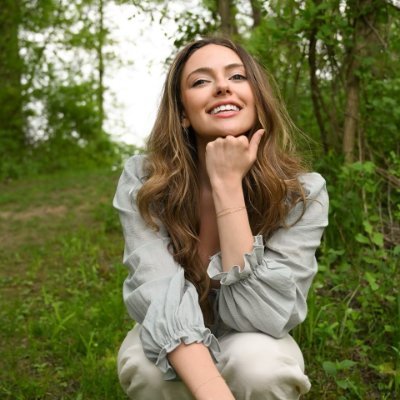 Daniell_gk's profile picture. 🌼🍃🌼Explore the enchanting world of beautiful gardens, where nature’s artistry meets human creativity.❣🌹