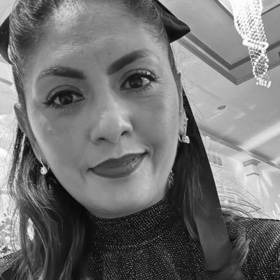 IvetteGodinez1's profile picture. 