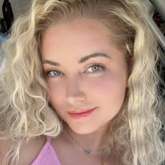 stephanie719462's profile picture. 