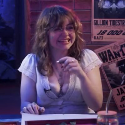 Liz ✨🏴‍☠️