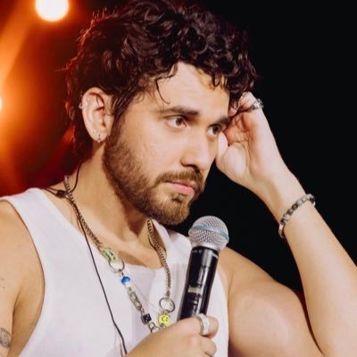 titadogm's profile picture. Filosofia de vida: Quem diz o que quer ouve o que não quer 😉