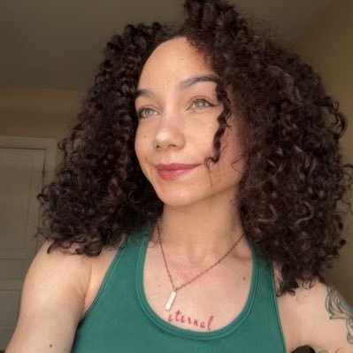 mayareminders's profile picture. 