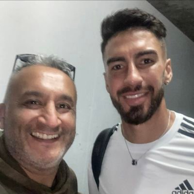 Chapu_Lin14's profile picture. CarpeDiem, Tecnico en Informatica, vivo el dia a dia como si fuese el ultimo, si subes 1 de exito sube 2 de humildad.
Colo Colo♥️🤟🏻