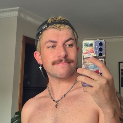 Twinky_Twunk's profile picture. sometimes a twink, sometimes a twunk, always getting up to mischief 🧚‍♂️🌿
                                     (nsfw/18+)